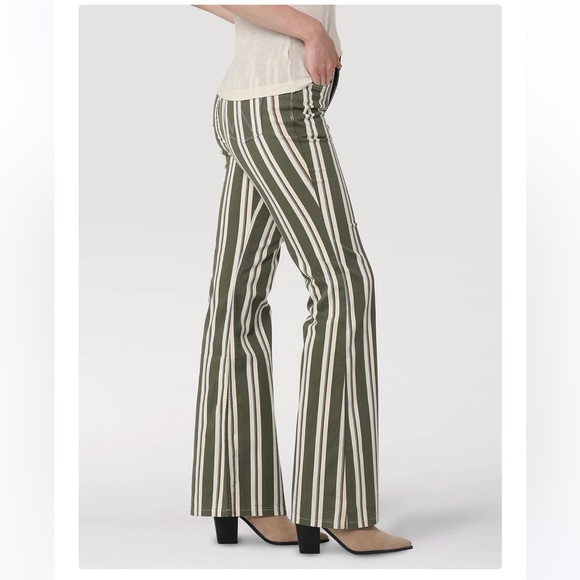 Wrangler Denim - ✅Wrangler  High Rise Fierce Flare Jeans in Wrancher Stripe 12 x 32